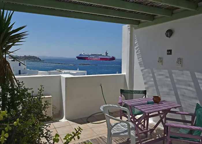 Πικροδάφνες